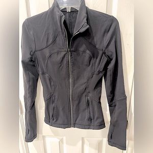 Lululemon excellent condition black zip up jacket